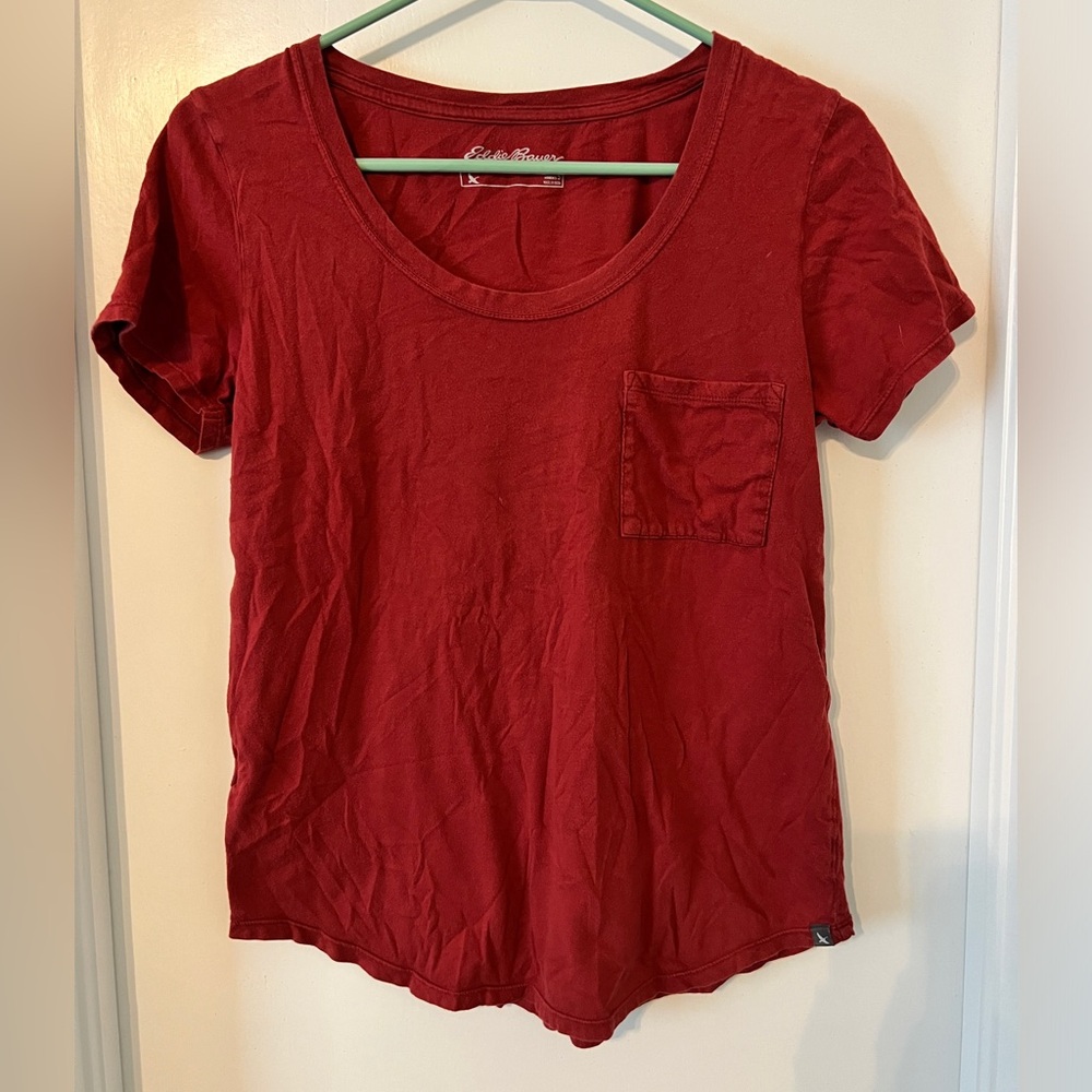 Red Eddie Bauer pocket tee - Small
